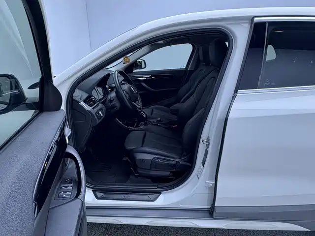 BMW X2 (Import) — миниатюра 5