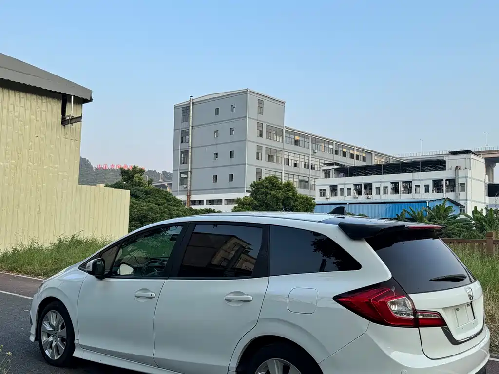 Honda Jade — миниатюра 6