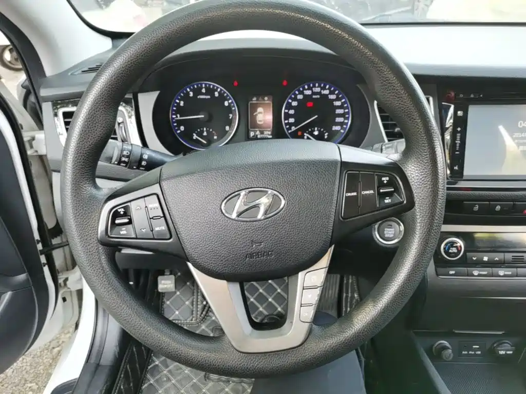 Hyundai Mistra — миниатюра 11