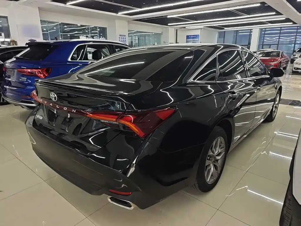 Toyota Avalon — миниатюра 7