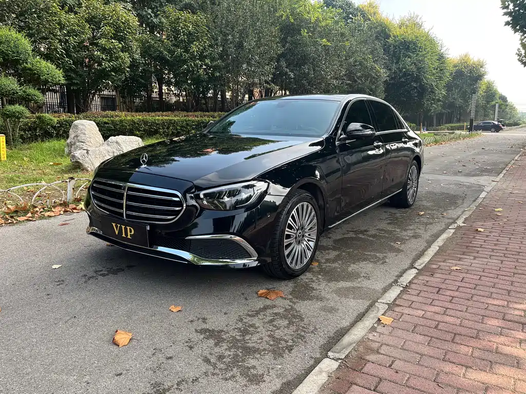 Mercedes-Benz E-Class — миниатюра 3