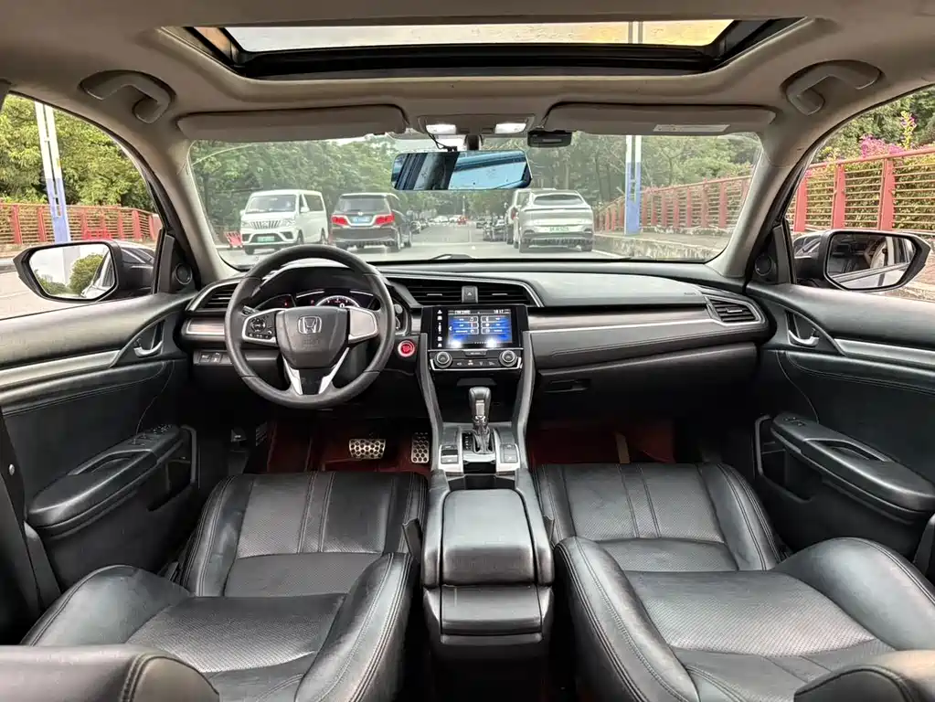 Honda Civic — миниатюра 13