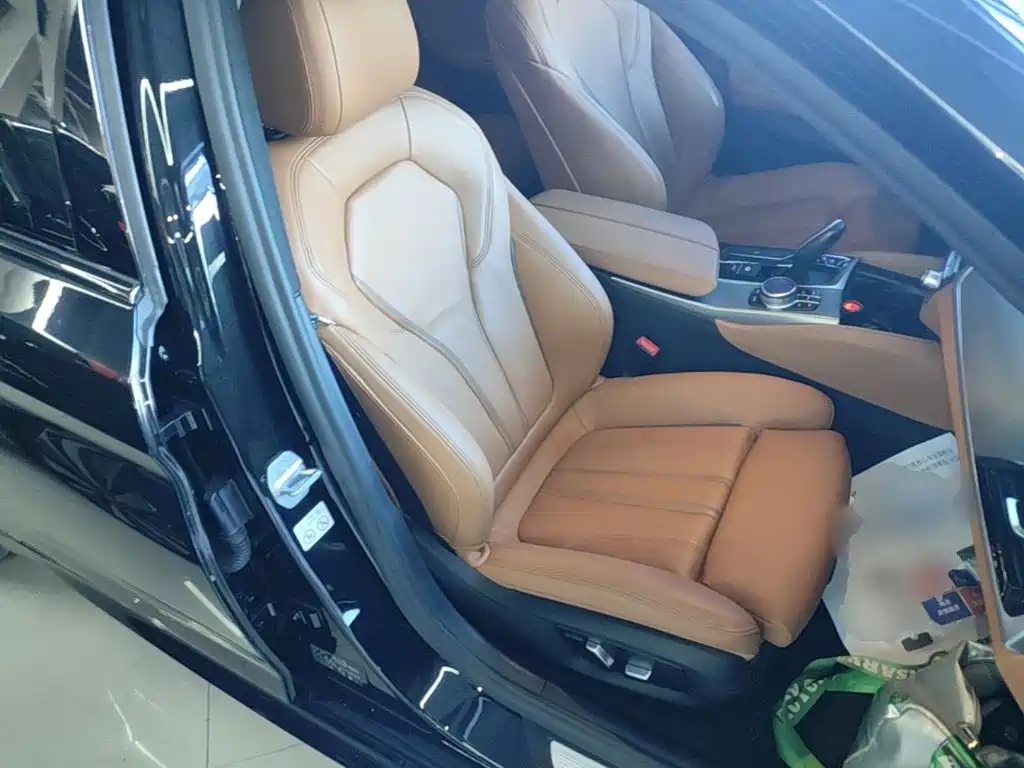 BMW 5 Series (Import) — миниатюра 25