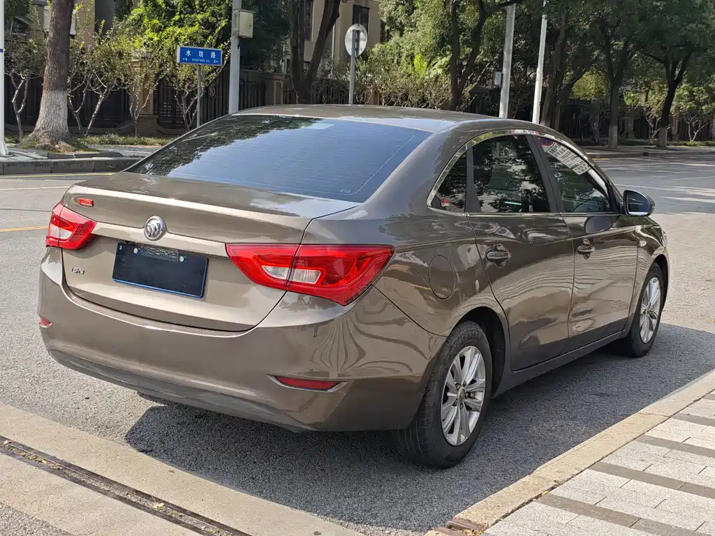 Buick Excelle — миниатюра 8