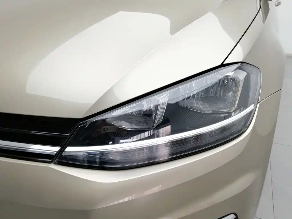 Volkswagen Golf — миниатюра 7
