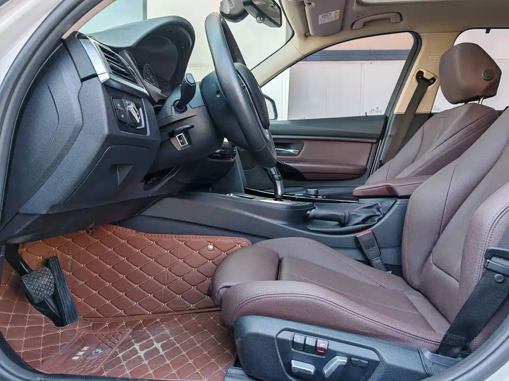 BMW 3 Series — миниатюра 11