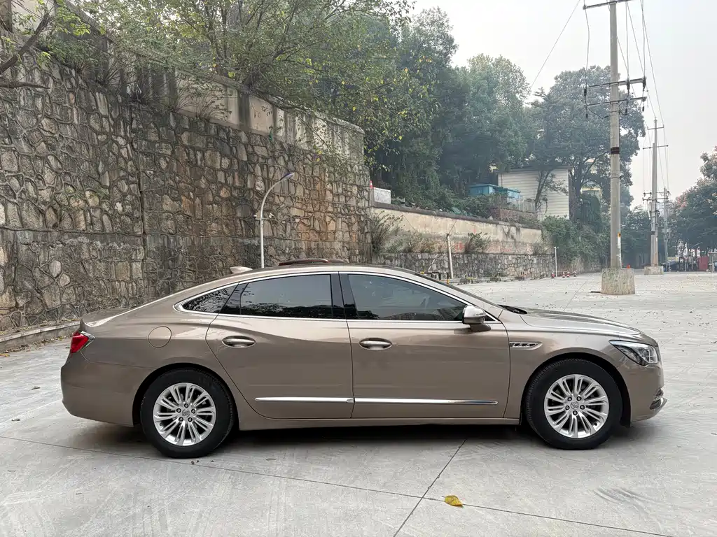 Buick LaCrosse — миниатюра 5