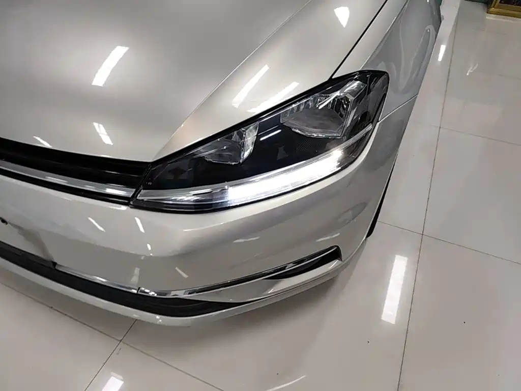 Volkswagen Golf — миниатюра 24