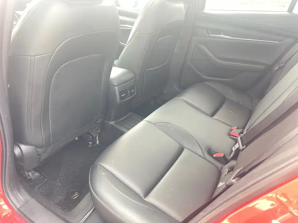 Mazda 3 Axela — миниатюра 23