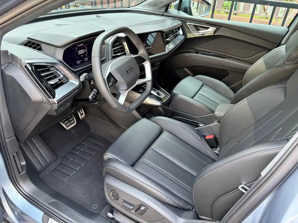 Audi Q4 e-tron — миниатюра 7