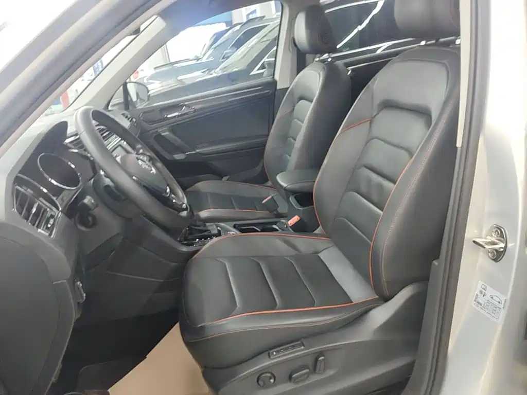 Volkswagen Tiguan L — миниатюра 15