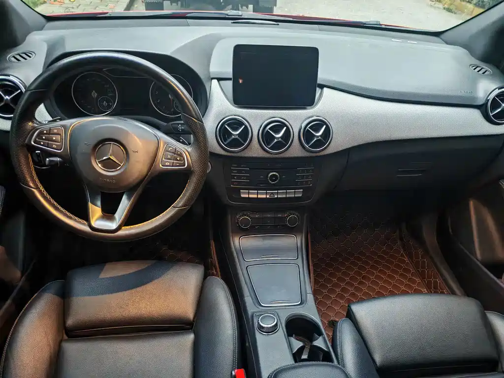 Mercedes-Benz B-Class — миниатюра 8