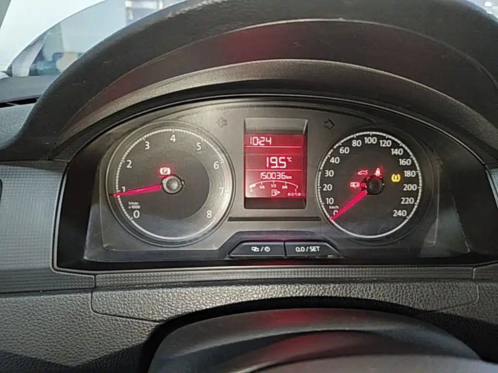 Volkswagen Santana — миниатюра 8