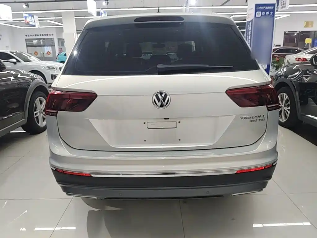 Volkswagen Tiguan L — миниатюра 6