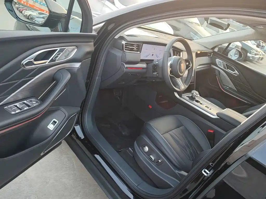Hongqi Hongqi HS7 PHEV — миниатюра 16