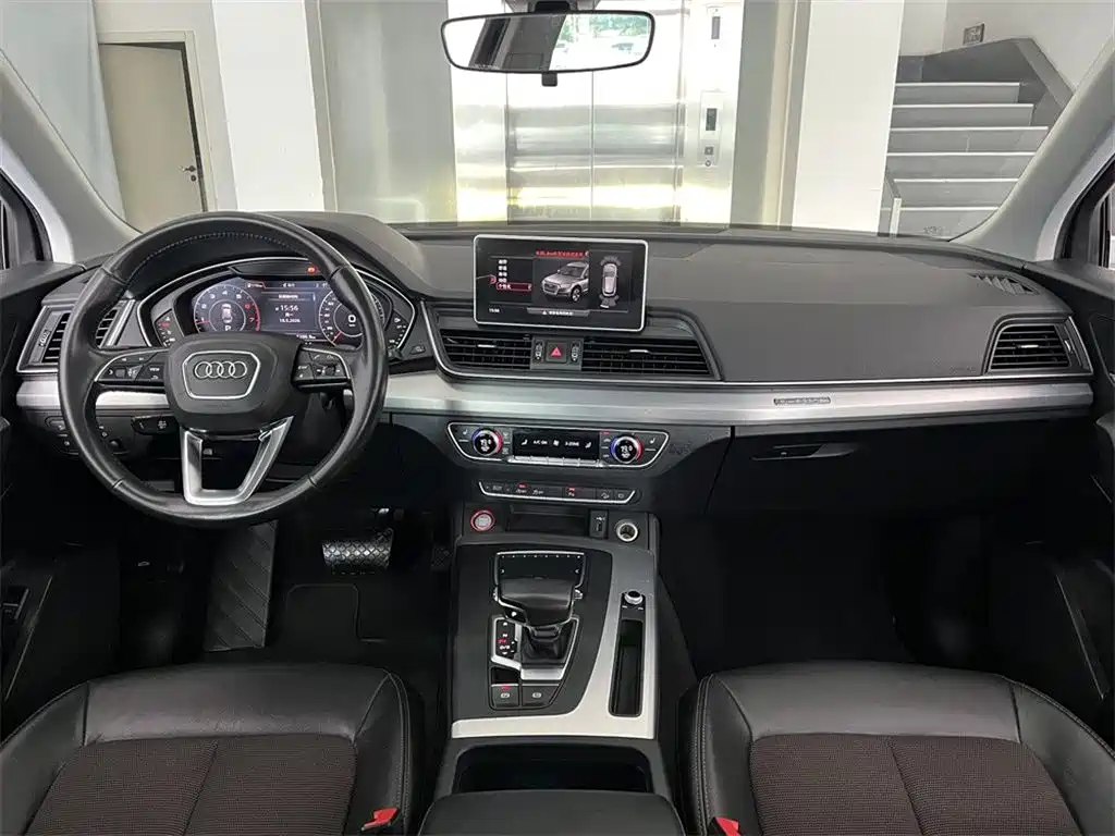 Audi Q5L 2018 40 TFSI Fashion VI