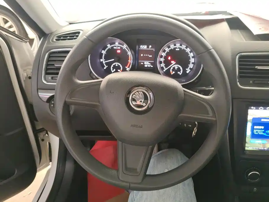 Skoda Yeti — миниатюра 15