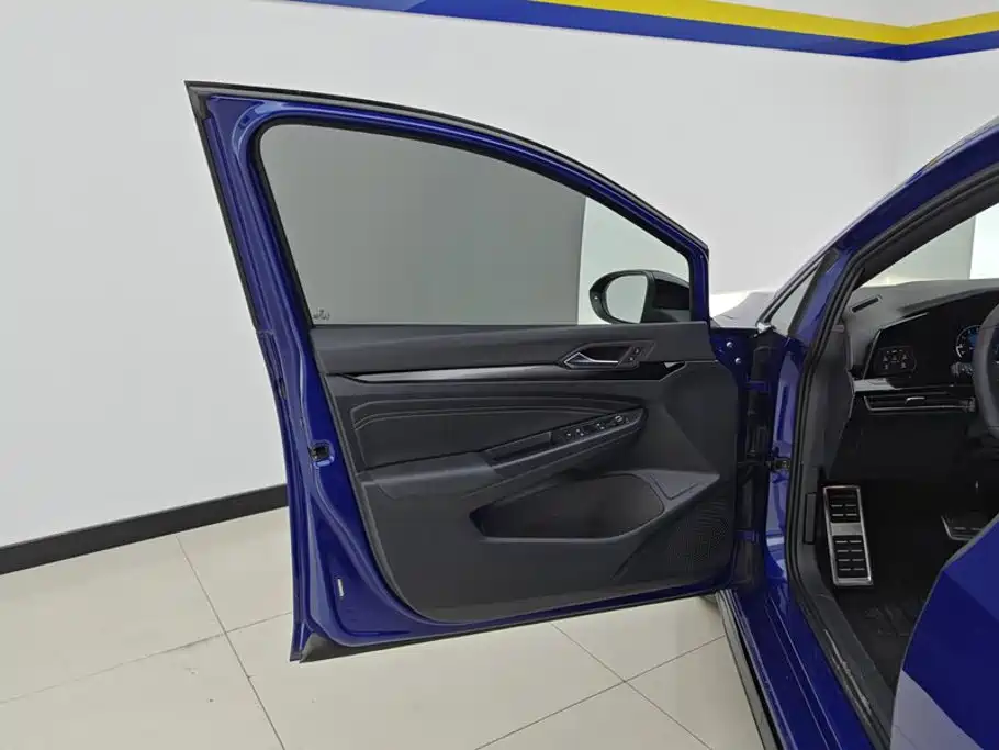 Volkswagen Golf — миниатюра 7