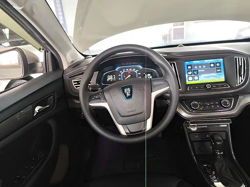 Roewe 360 — миниатюра 11