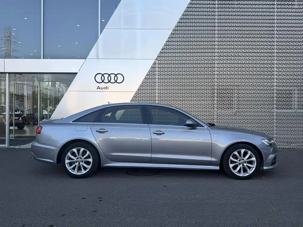 Audi A6L — миниатюра 10