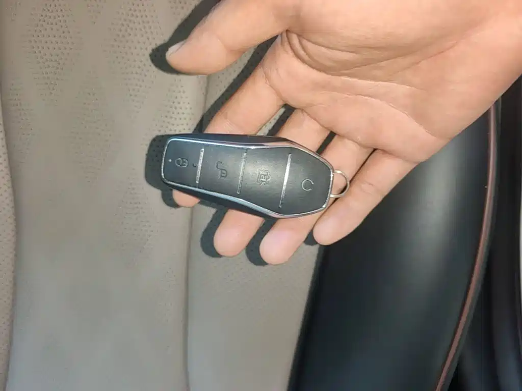 BYD Dolphin — миниатюра 9