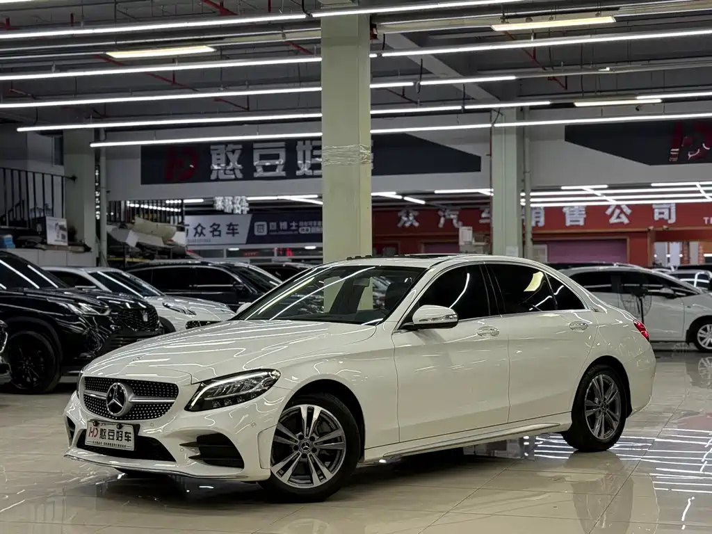 Mercedes-Benz C-Class 2020