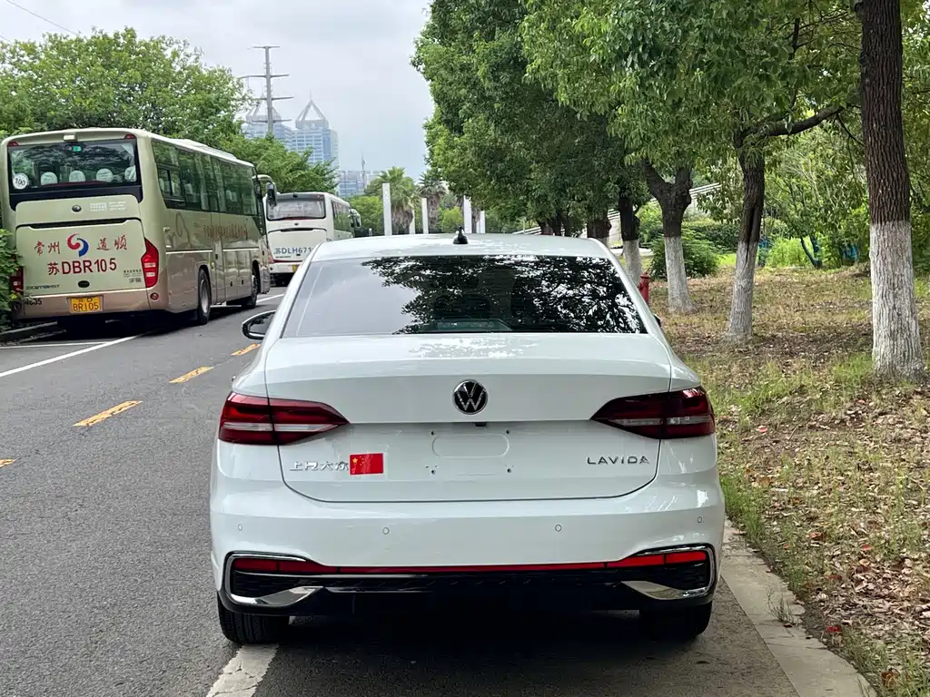 Volkswagen Lavida — миниатюра 14