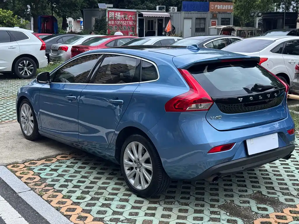 Volvo V40 — миниатюра 4
