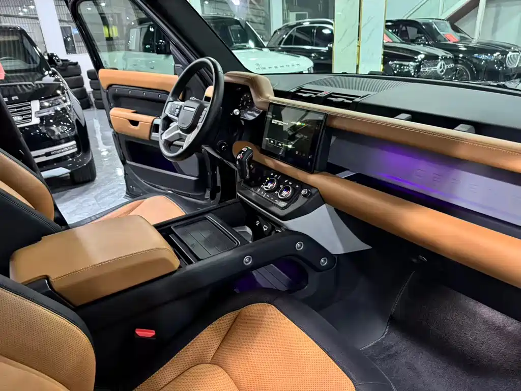 Land Rover Defender — миниатюра 11