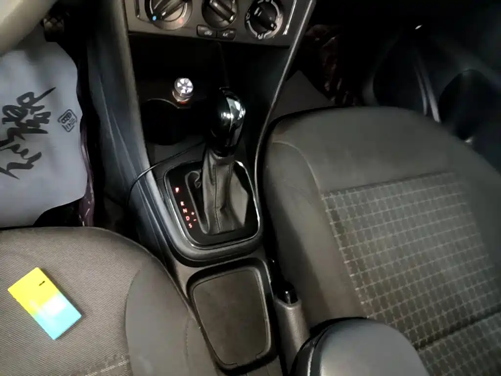 Volkswagen Polo — миниатюра 14