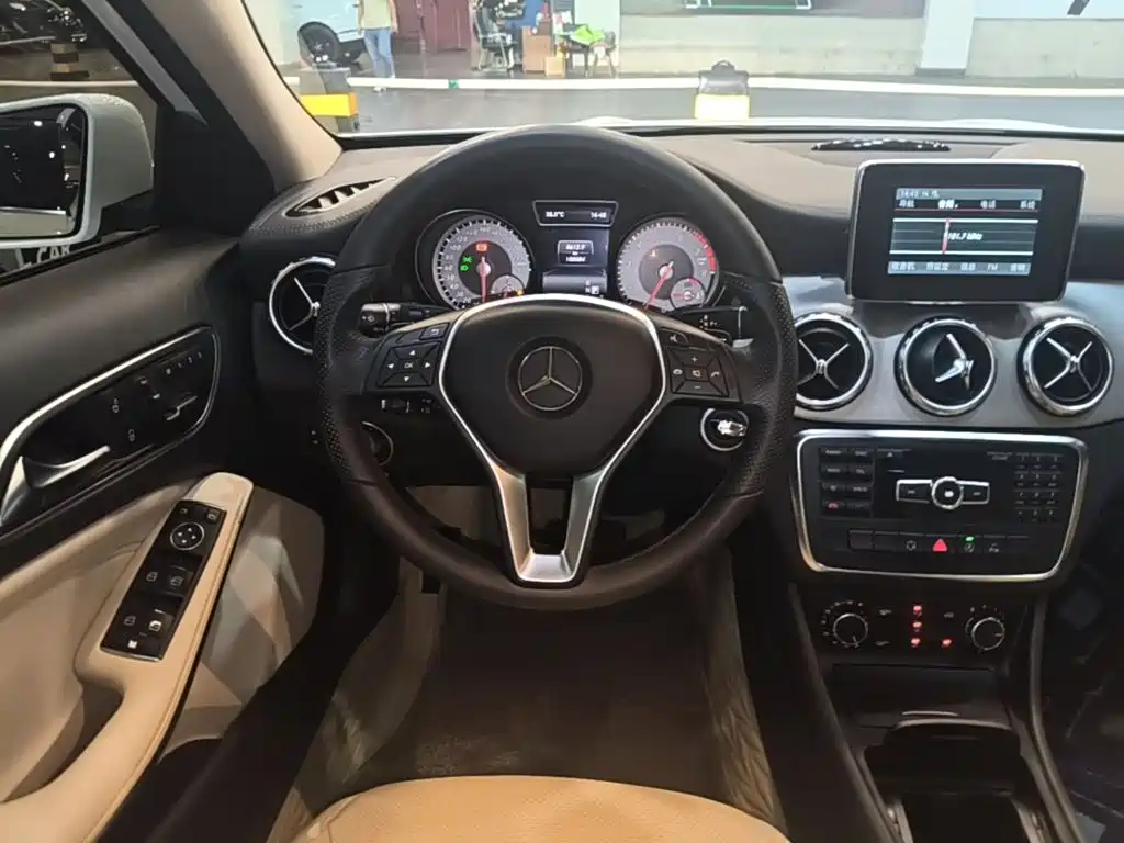 Mercedes-Benz GLA — миниатюра 11