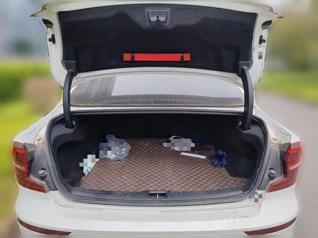 Volvo S60 — миниатюра 15