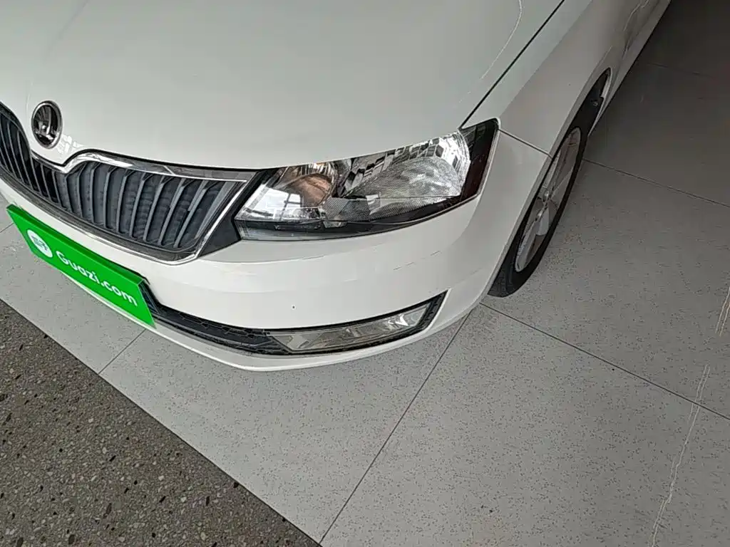 Skoda Rapid — миниатюра 24