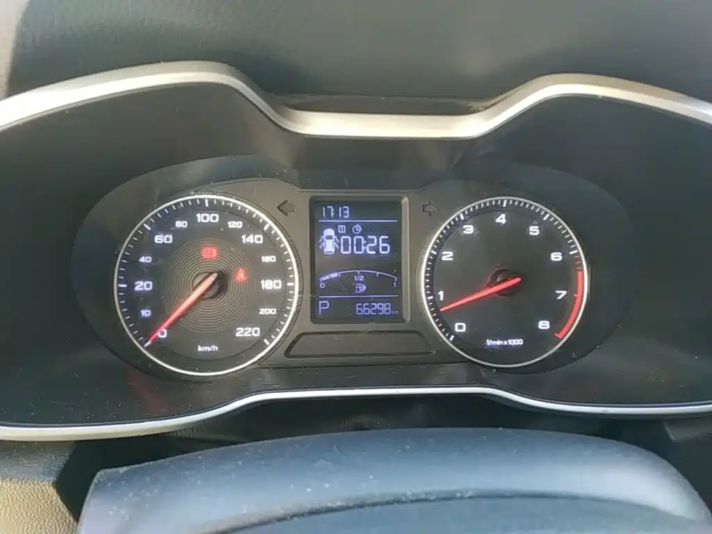 MG ZS — миниатюра 12