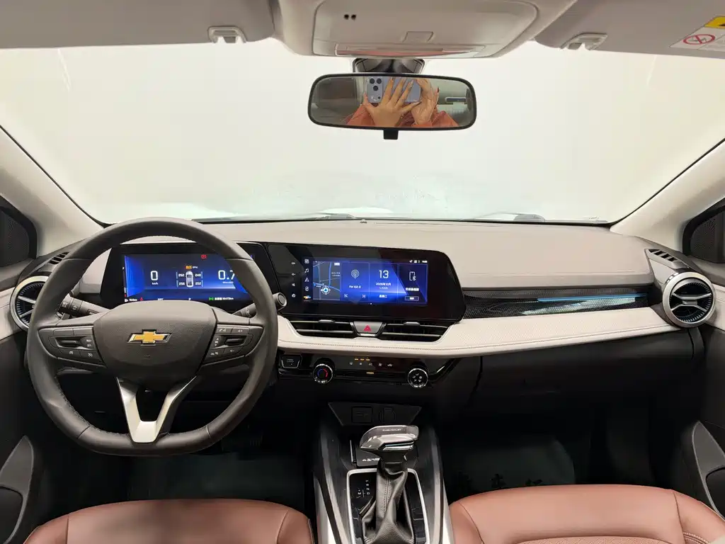 Chevrolet Monza — миниатюра 20