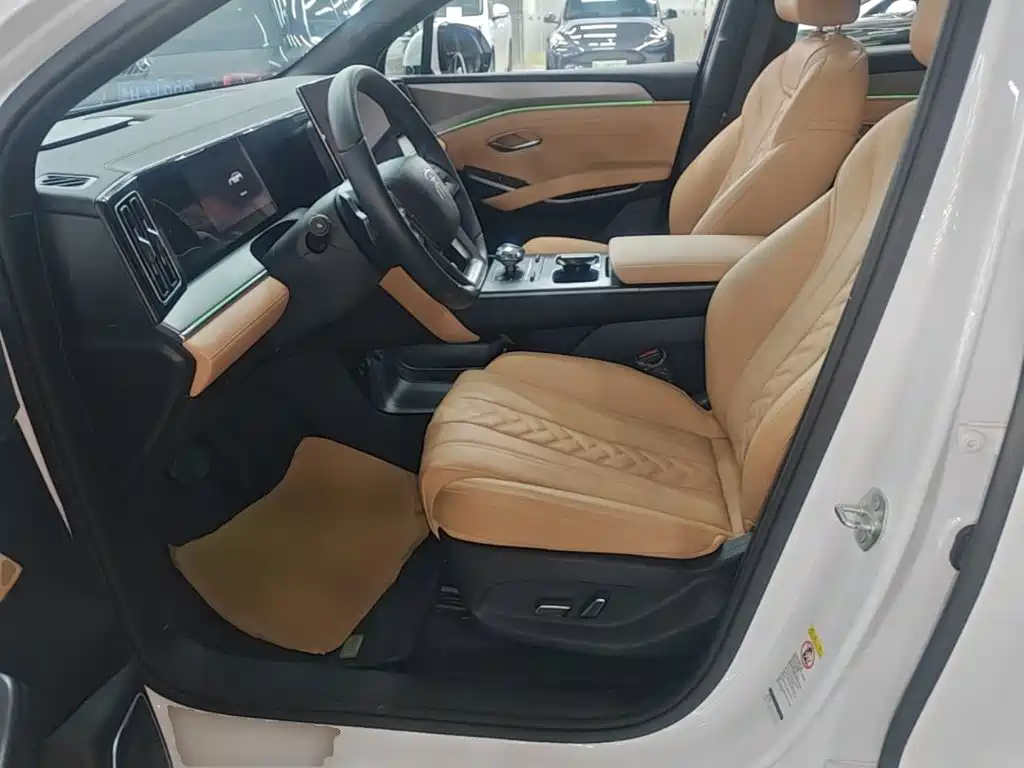 BYD L DM-i — миниатюра 15