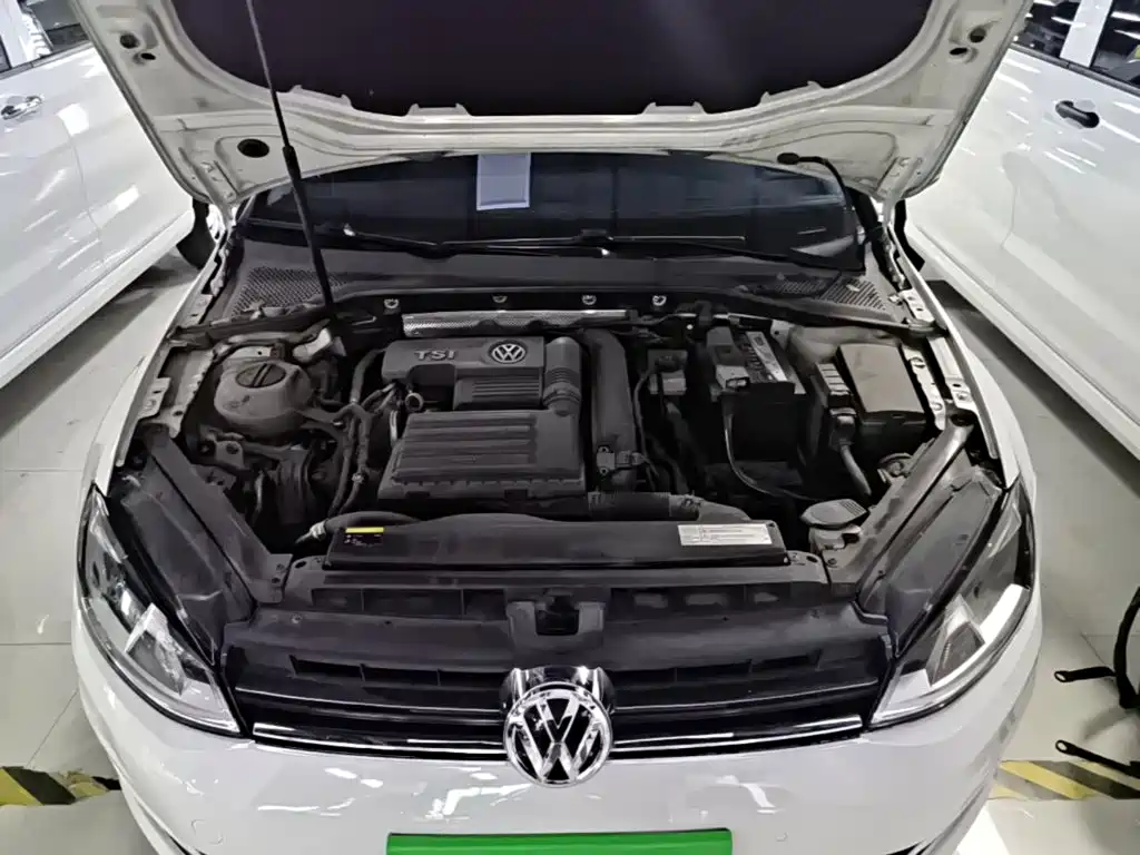 Volkswagen Golf — миниатюра 20
