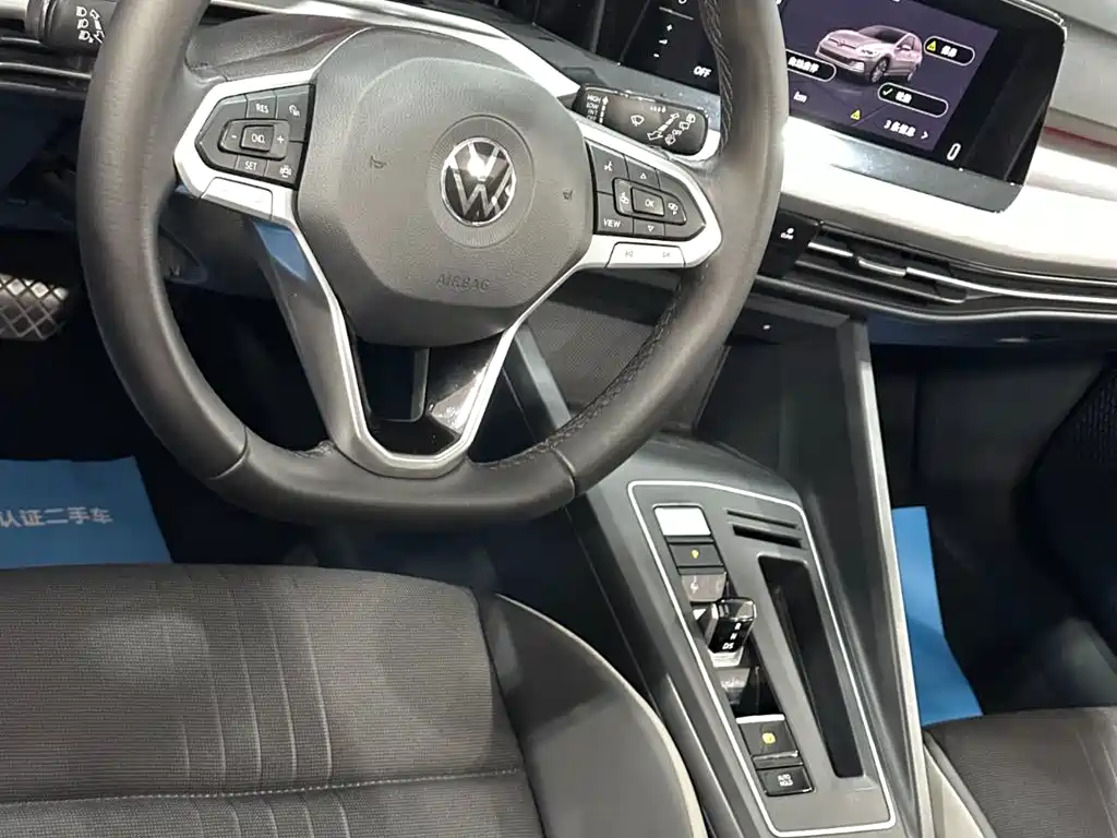 Volkswagen Golf — миниатюра 22