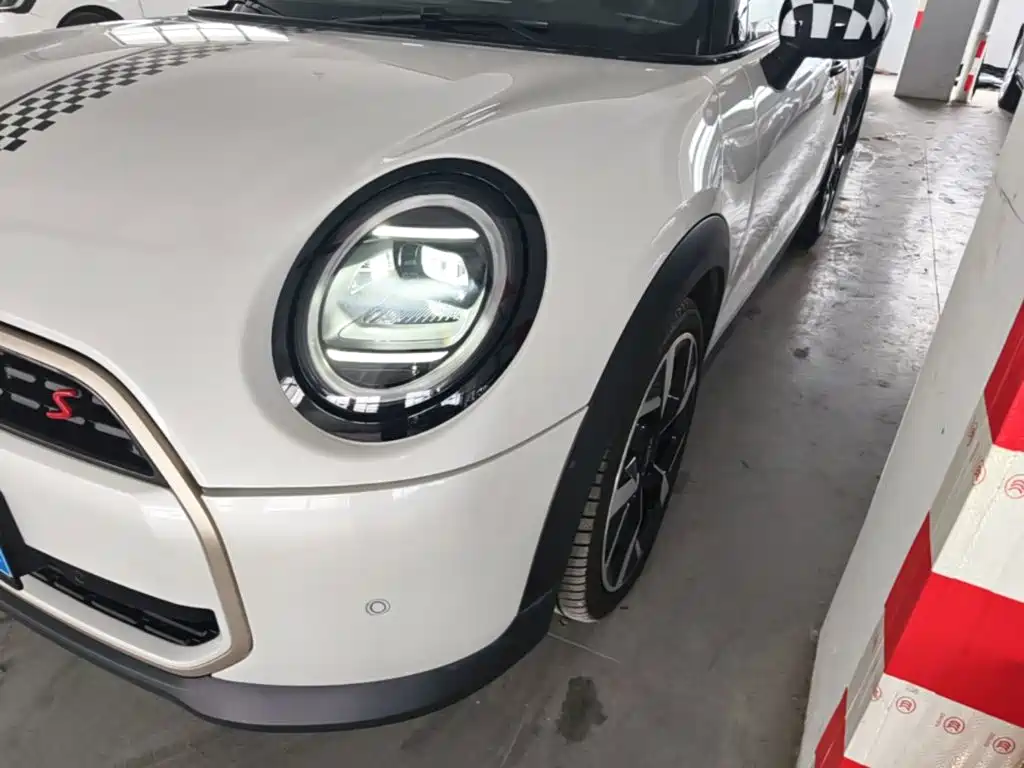 MINI Mini — миниатюра 24