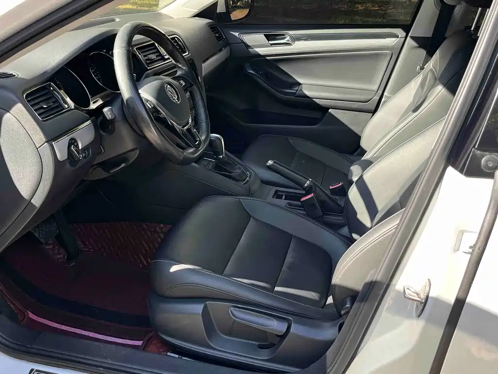 Volkswagen Sagitar — миниатюра 16