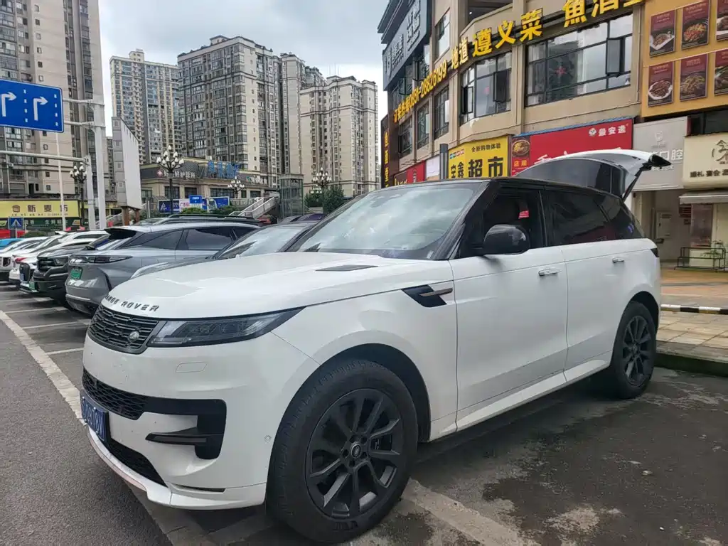 Land Rover Sport 2023
