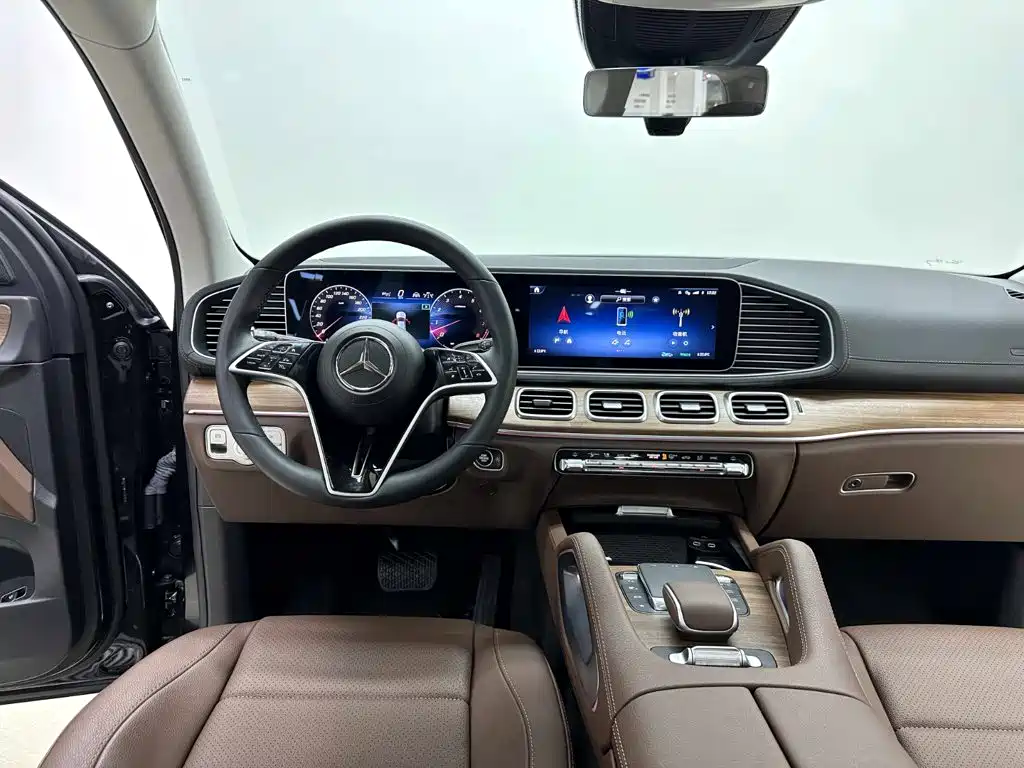 Mercedes-Benz GLE (Import) — миниатюра 12