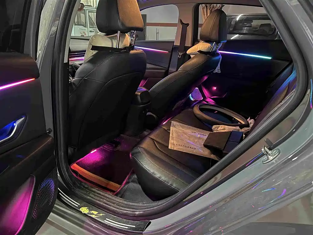 Hyundai Elantra — миниатюра 8