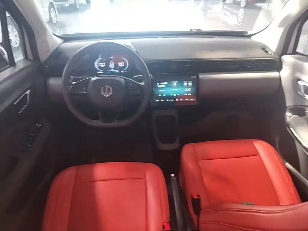 Leapmotor Leapmotor T03 — миниатюра 10