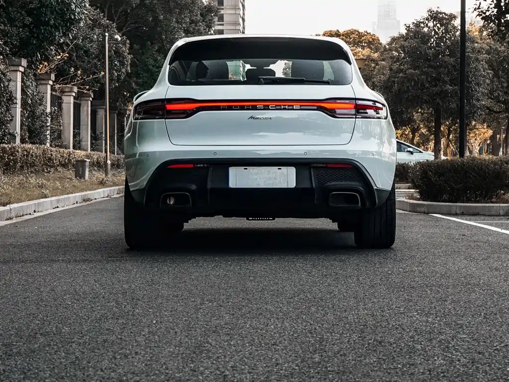 Porsche Macan — миниатюра 10