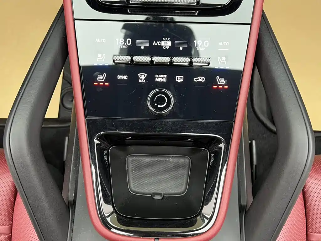 Porsche Cayenne — миниатюра 27