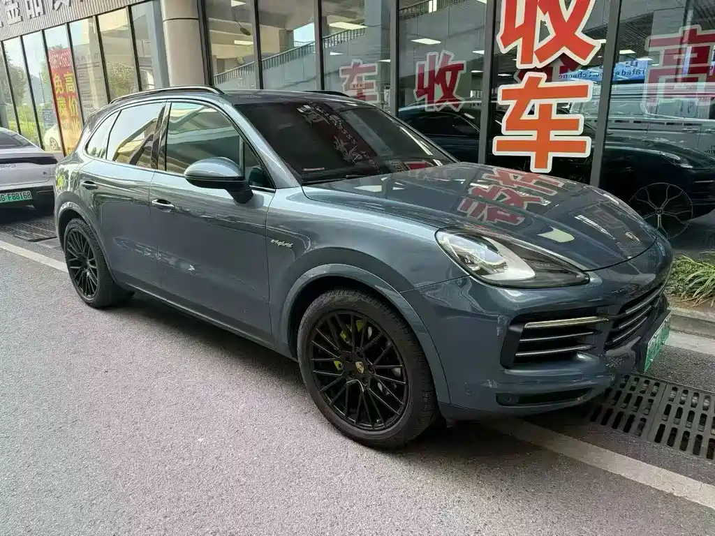 Porsche Cayenne Hybrid — миниатюра 3