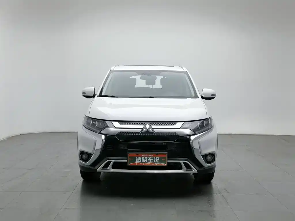 Mitsubishi Outlander — миниатюра 3