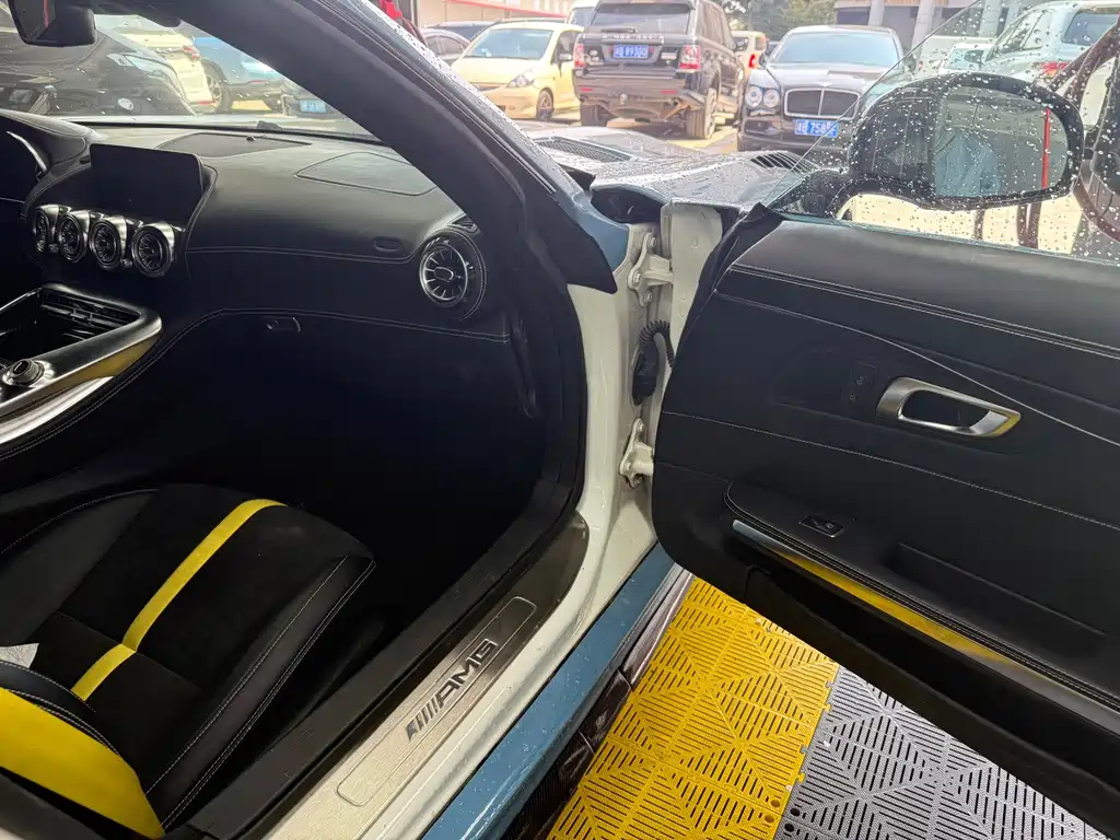 Mercedes-Benz AMG GT — миниатюра 11