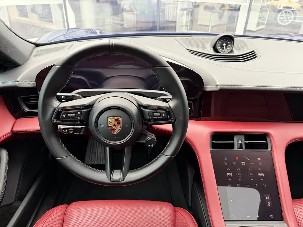 Porsche Taycan — миниатюра 14